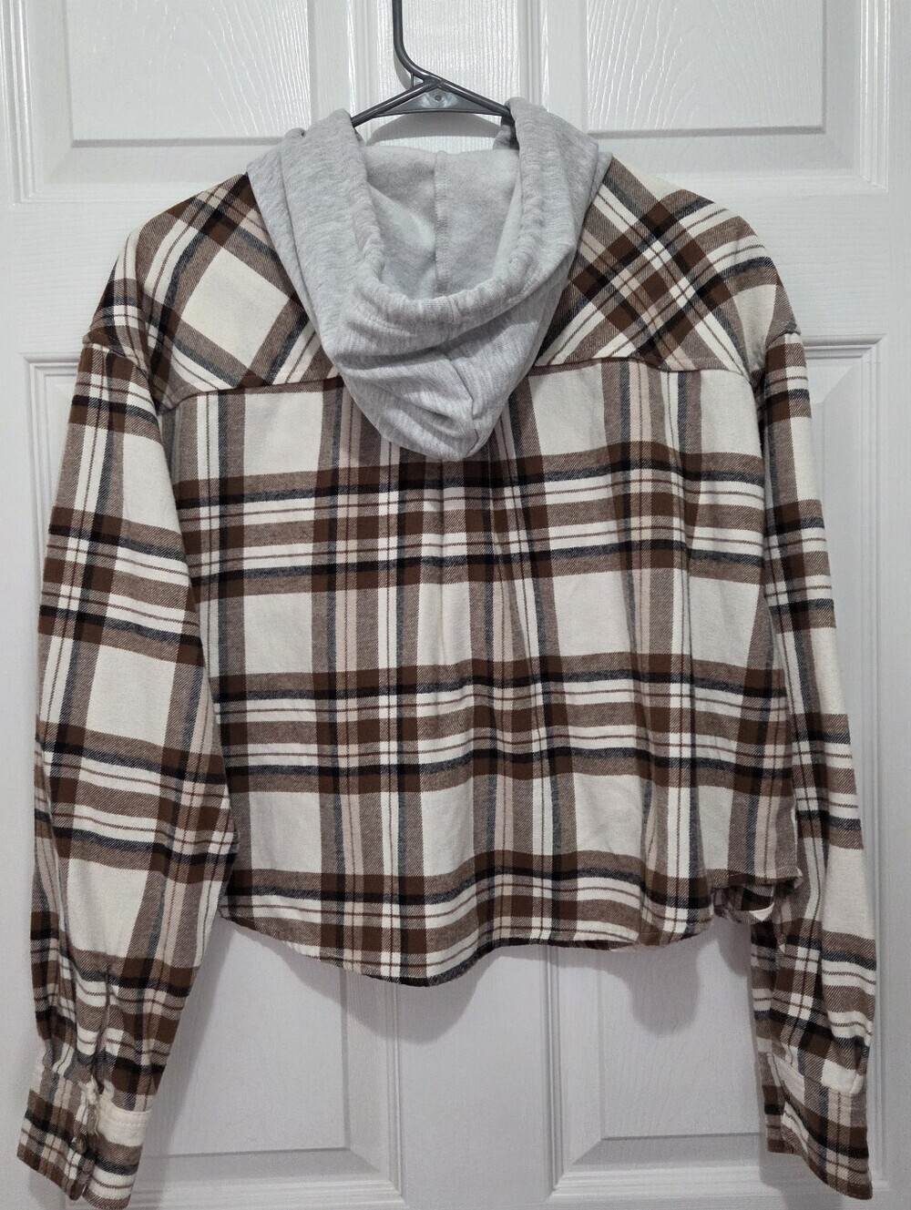 No Boundaries Womens Flannel Shirt Hooded Cropped Plaid Brown White XL - Picture 6 of 10